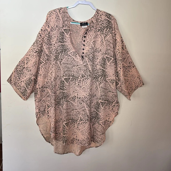 Vintage A. T. Ample Togs M'Lady Of California High/Low Top/Tunic Size 44/24 W - Picture 9 of 9